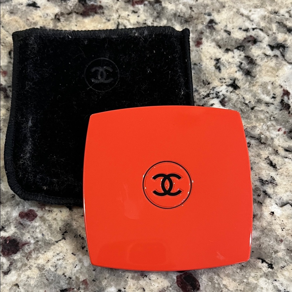 CHANEL Glossy Compact with Logo